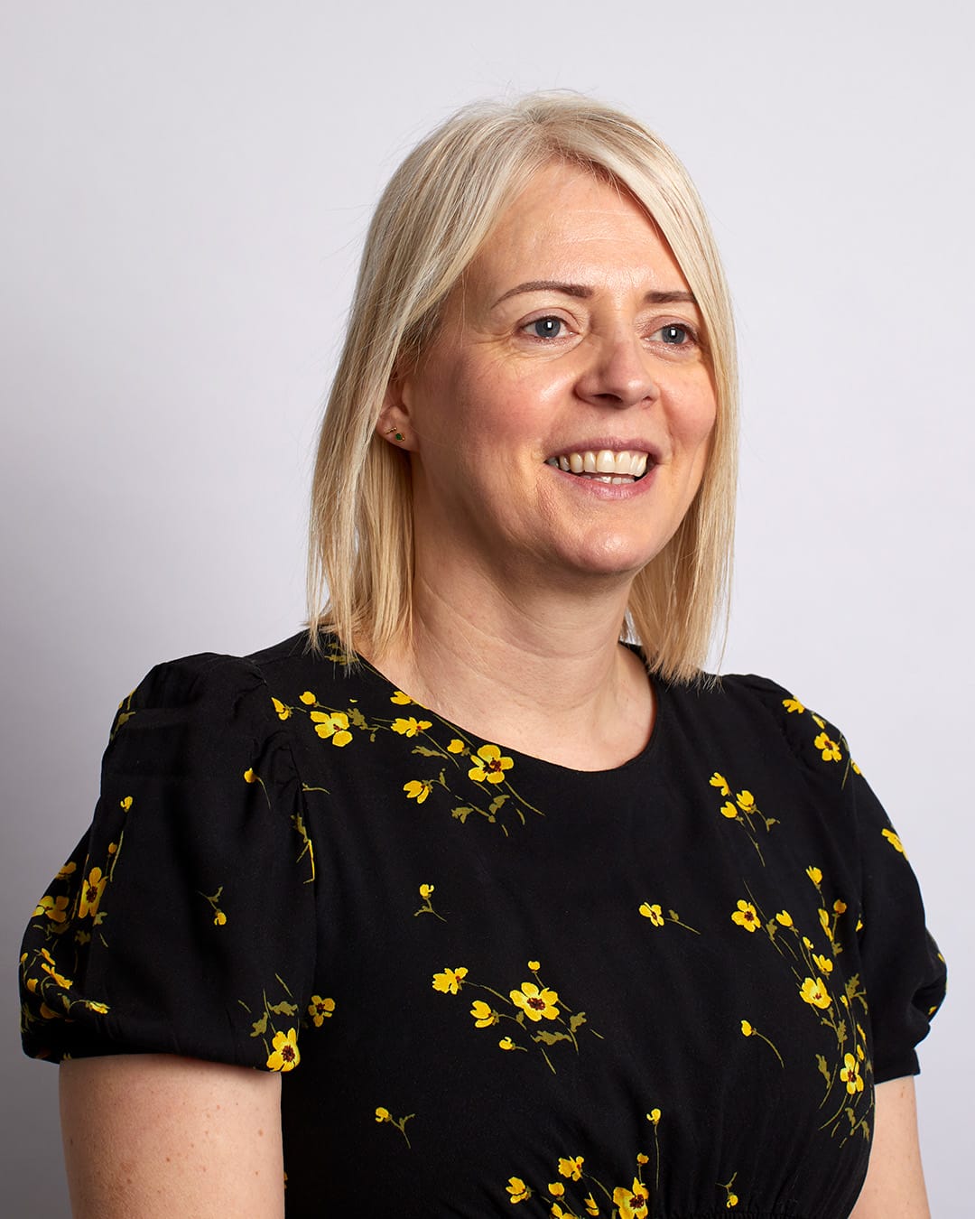 Melissa Slinn, Business Services