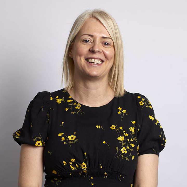 Melissa Slinn, Business Services